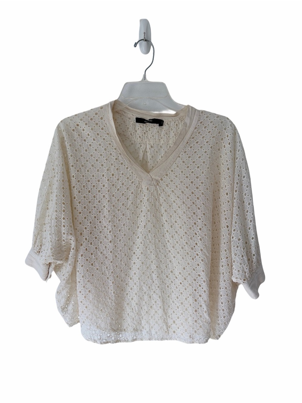 Amadi Anthropologie Cream Eyelet Dolman Sleeve Blouse size XS Boho V-Neck